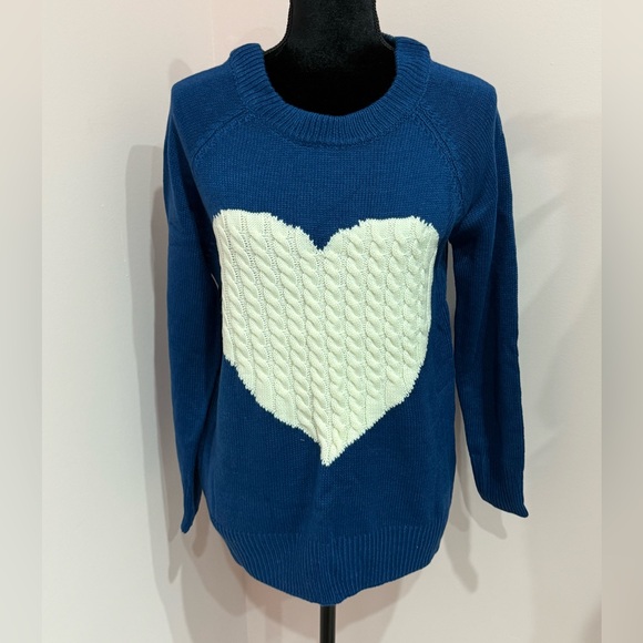 LAST‼️ Heart Sweater- Blue - Picture 6 of 9